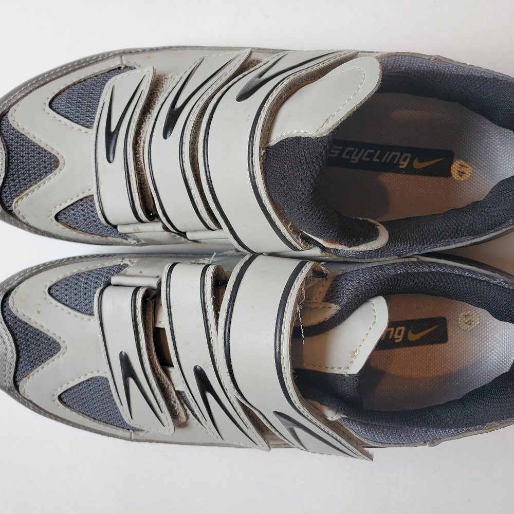 Nike Cycling Shoes size 9.5